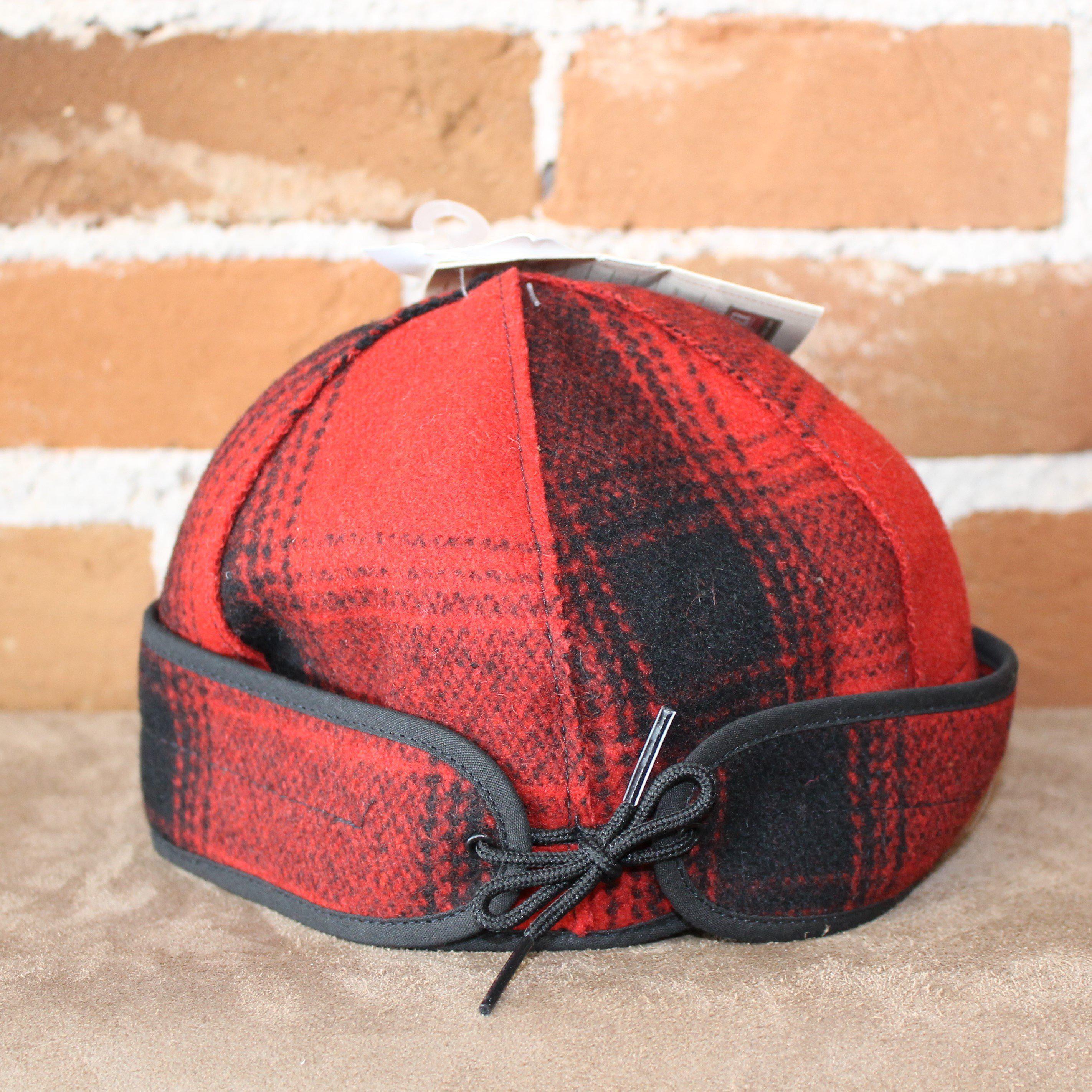 Brimless Cap In Red And Black Plaid-Atomic 79